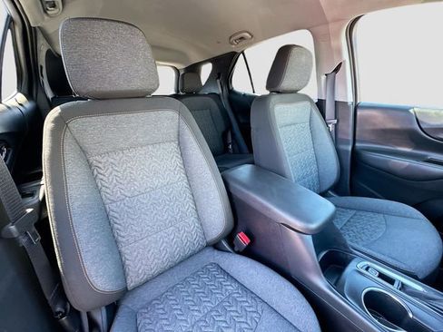 Used 2024 Chevrolet Equinox LT image 29