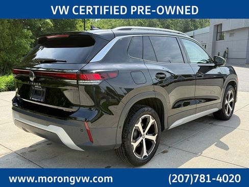 Certified 2025 Volkswagen Tiguan SE AWD/4WD image 11