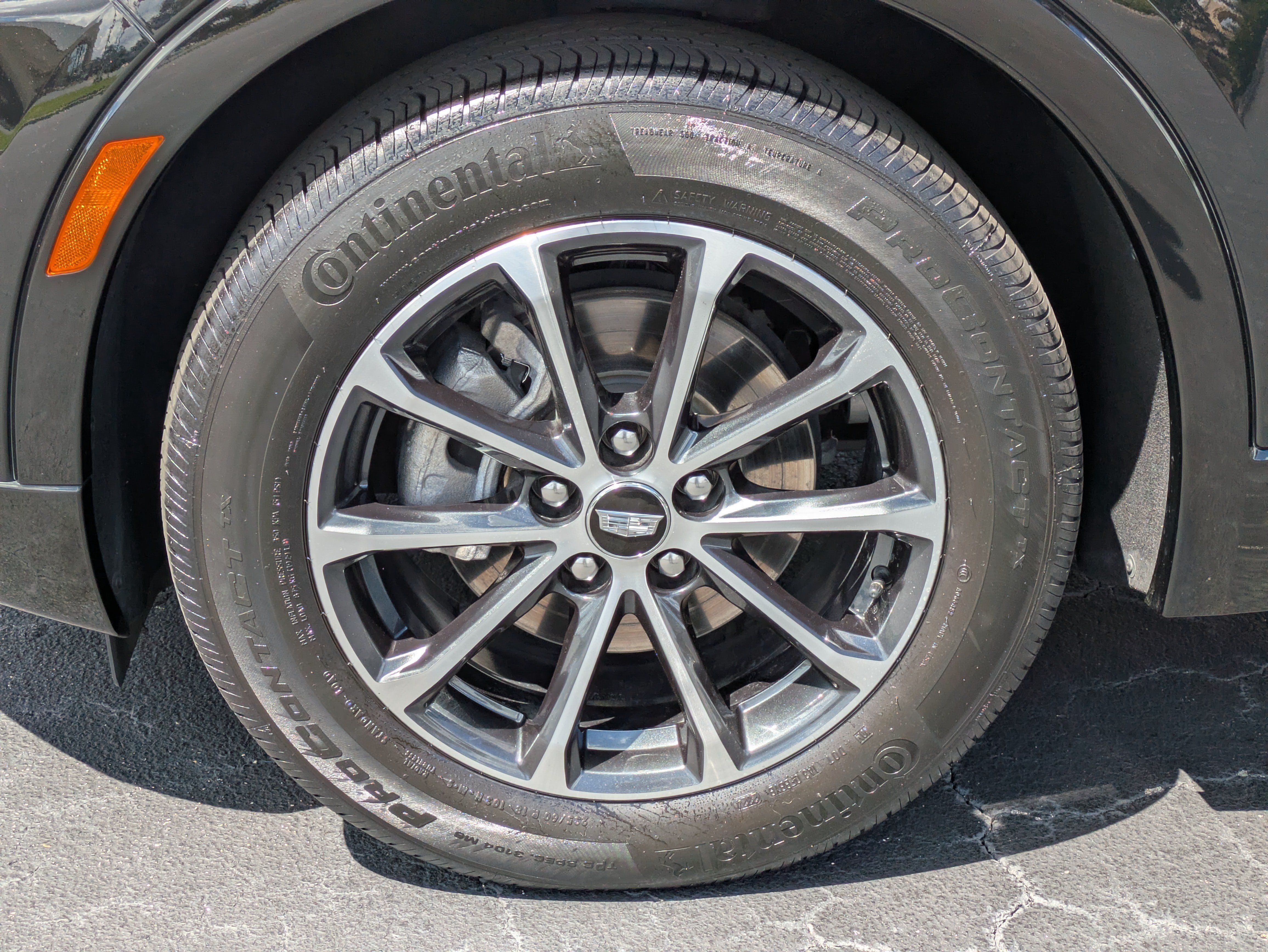 Certified 2024 Cadillac XT4 Sport FWD image 8