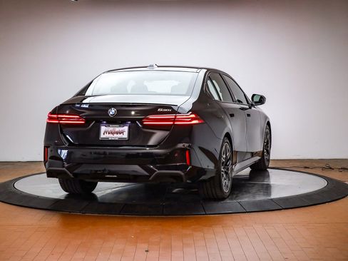 Used 2026 BMW 530i w/ M Sport Package image 5