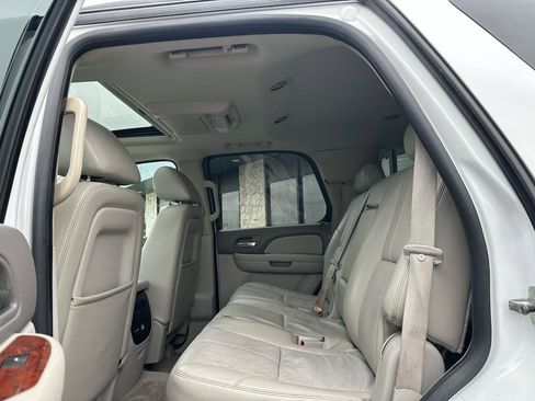 Used 2010 Chevrolet Tahoe LT image 12