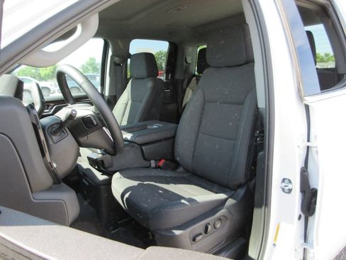 New 2026 GMC Sierra 1500 SLE w/ Max Trailering Package AWD/4WD image 15