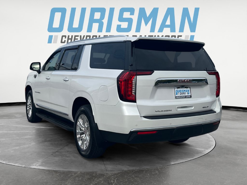 Used 2022 GMC Yukon XL SLT w/ SLT Premium Package AWD/4WD image 4