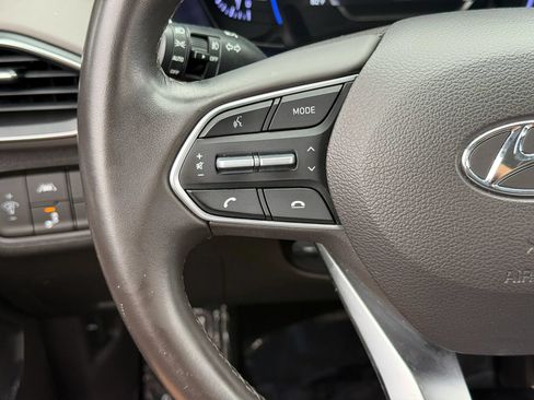 Used 2019 Hyundai Santa Fe SEL FWD image 18