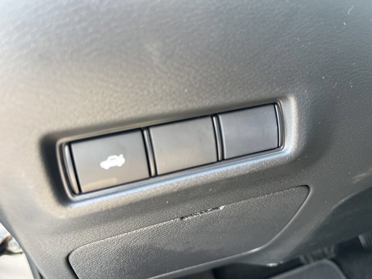Used 2026 Nissan Sentra SV w/ Floor Mat Package FWD image 19