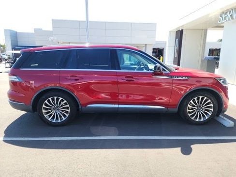 Used 2020 Lincoln Aviator Reserve w/ Elements Package Plus image 6