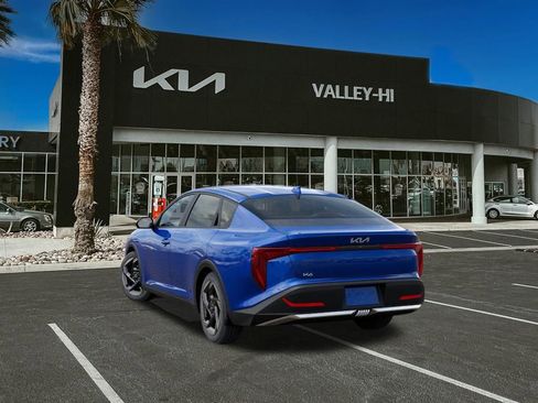 New 2025 Kia K4 EX image 4
