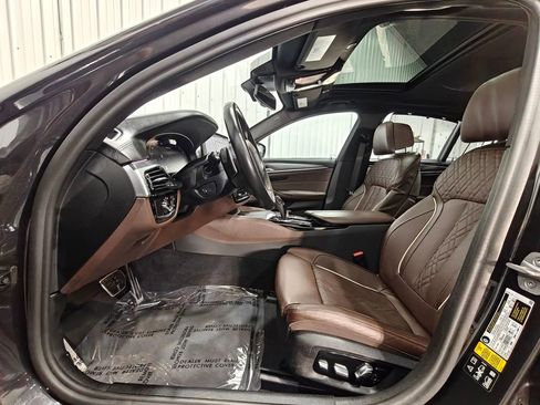 Used 2022 BMW M550i xDrive AWD/4WD image 33