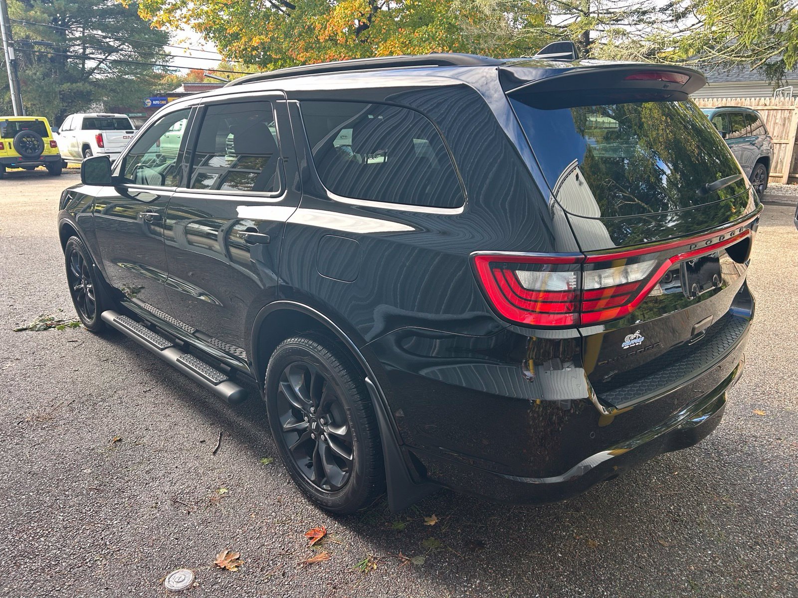 Used 2025 Dodge Durango GT AWD/4WD image 9