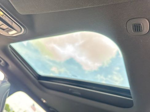 Used 2024 Jeep Grand Cherokee L Altitude image 18