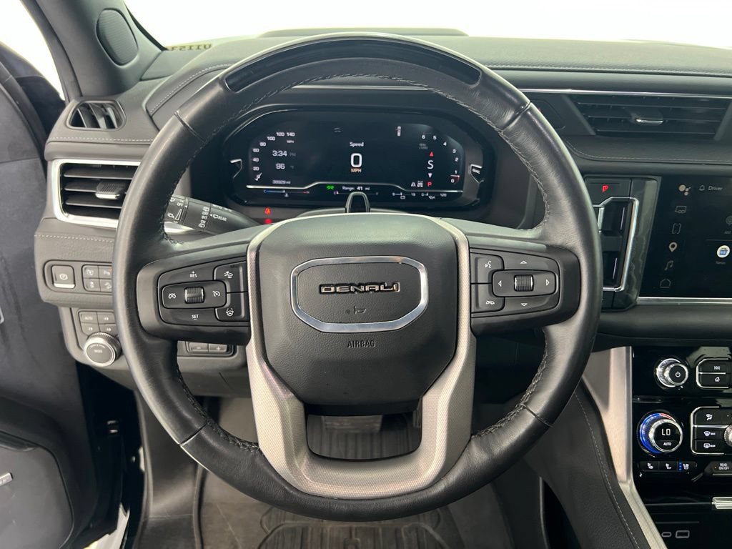 Used 2024 GMC Yukon Denali w/ Advanced Technology Package AWD/4WD image 11