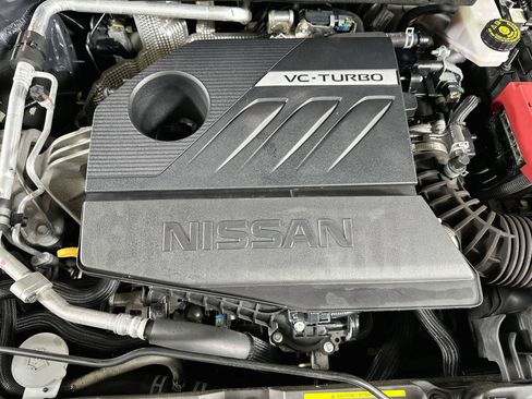 Used 2023 Nissan Rogue S AWD/4WD image 31