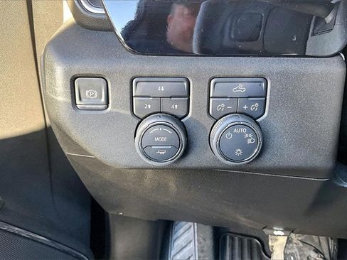 Used 2024 Chevrolet Silverado 2500 LT image 16