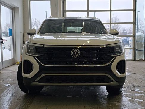 New 2026 Volkswagen Atlas Cross Sport SE image 9