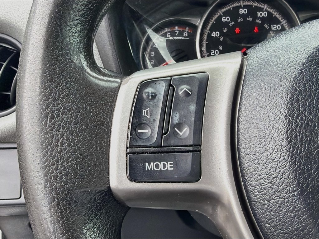 Used 2017 Toyota Yaris L FWD image 34