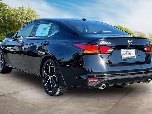 New 2026 Nissan Altima 2.5 SR FWD image 3