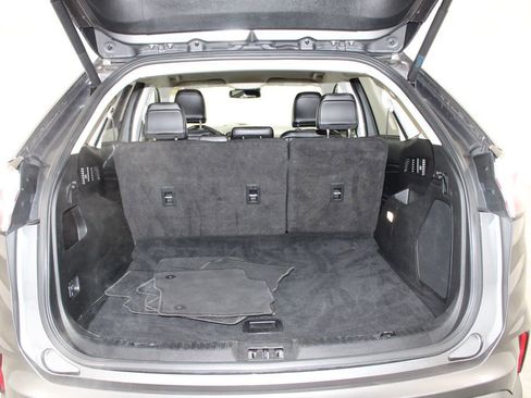 Used 2024 Ford Edge Titanium image 14