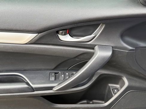 Used 2019 Honda Civic Sport image 13