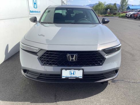 Certified 2025 Honda Accord SE image 6
