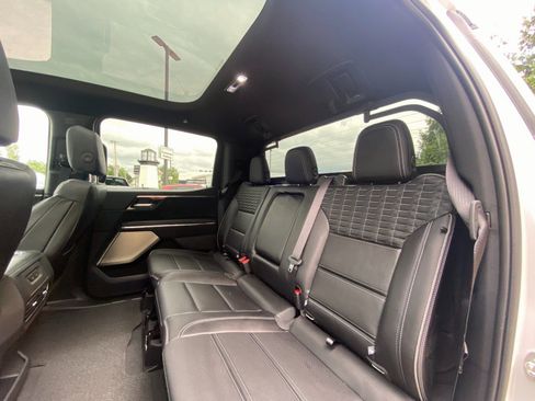 New 2025 GMC Sierra EV Denali image 27