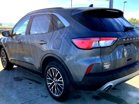 Certified 2022 Ford Escape SEL w/ Technology Package image 3