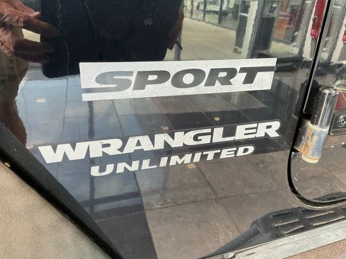 Used 2016 Jeep Wrangler Unlimited Sport AWD/4WD image 22