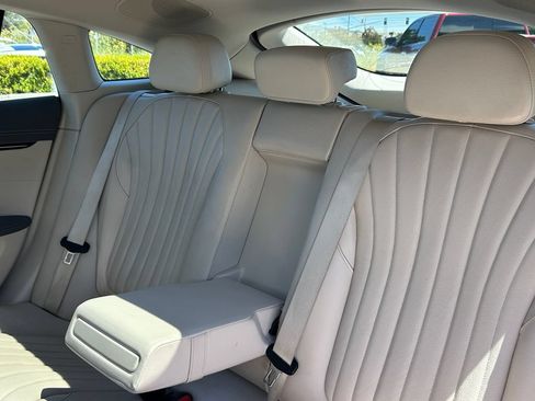 Used 2023 Mercedes-Benz EQS 580 4MATIC Sedan image 31