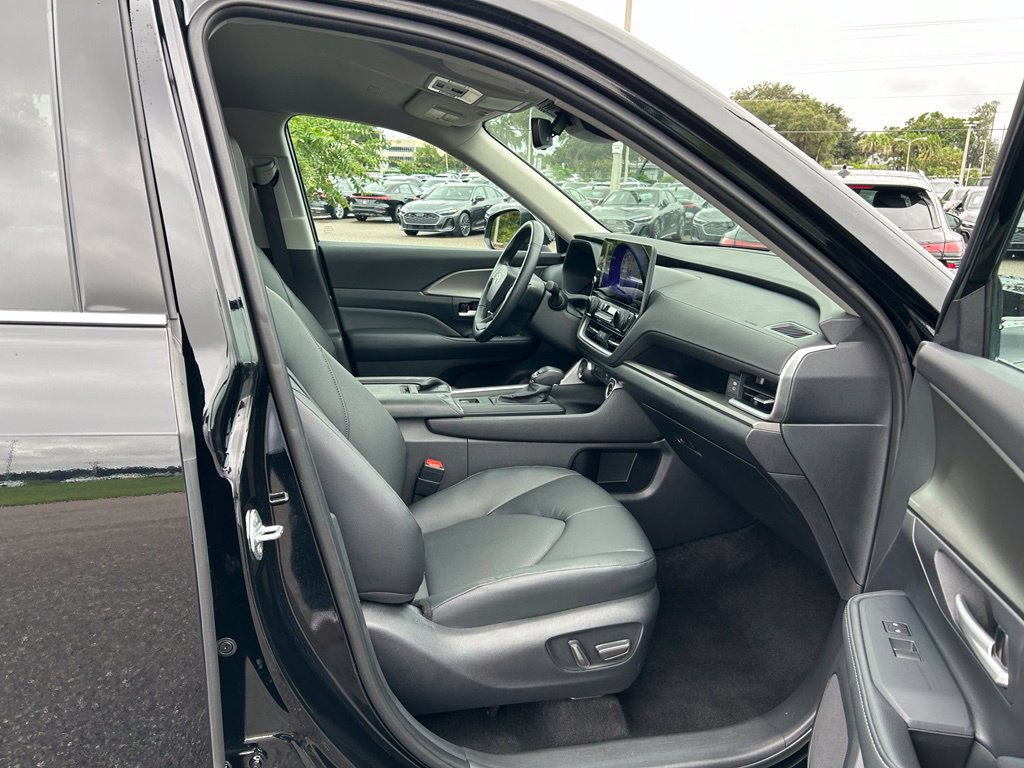 Used 2026 Toyota Grand Highlander FWD image 38