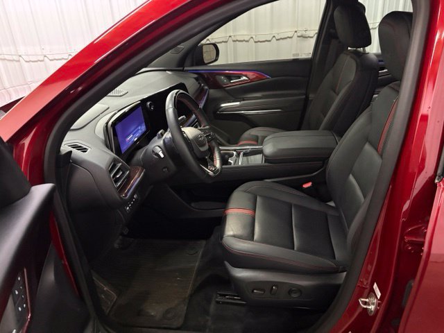 Used 2025 Chevrolet Traverse RS AWD/4WD image 31
