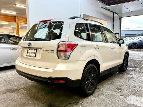 Used 2017 Subaru Forester 2.5i w/ Alloy Wheel Package image 4