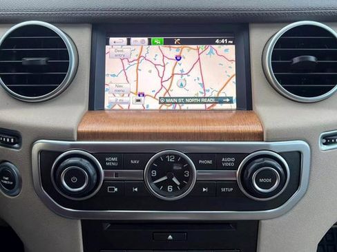 Used 2016 Land Rover LR4 HSE image 27