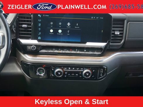 Used 2023 Chevrolet Silverado 1500 LT AWD/4WD image 14
