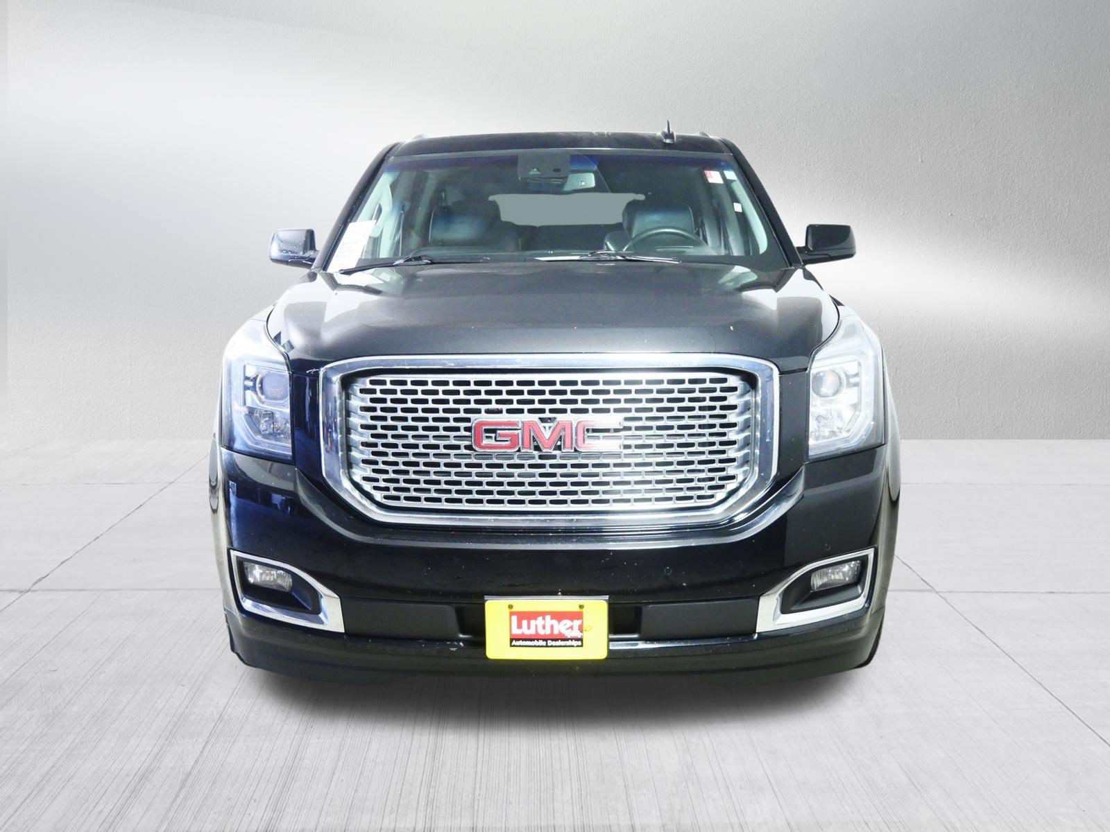 Used 2017 GMC Yukon XL Denali w/ Open Road Package AWD/4WD image 2