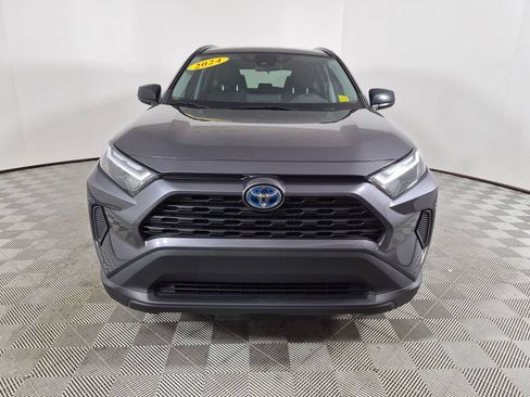 Used 2024 Toyota RAV4 LE AWD/4WD image 8