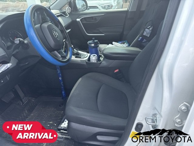 Used 2019 Toyota RAV4 LE w/ All Weather Liner Package AWD/4WD image 5