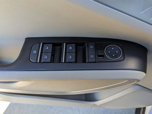 Used 2020 Kia Soul LX image 20