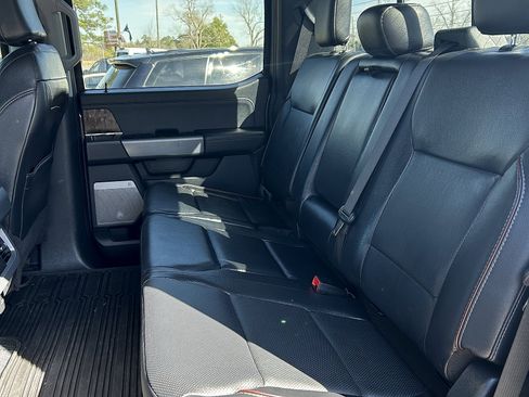Used 2023 Ford F250 Lariat w/ Sport Appearance Package image 7