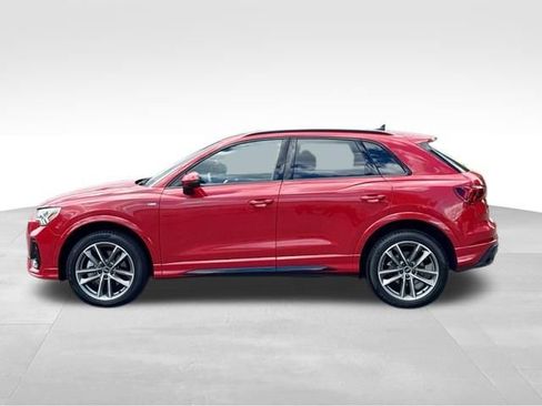Certified 2025 Audi Q3 2.0T Premium w/ Convenience Package AWD/4WD image 4