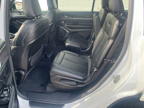 Used 2022 Jeep Grand Cherokee L Overland image 21