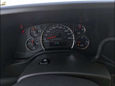 New 2026 GMC Savana 2500 w/ Enhanced Convenience Package RWD image 2