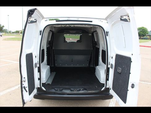 Used 2016 Nissan NV200 S FWD image 12