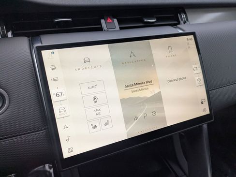 Used 2024 Land Rover Discovery Sport Dynamic SE image 13