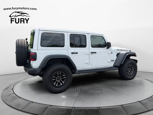 Used 2024 Jeep Wrangler Unlimited Rubicon w/ XTREMEE 35" Tire Package AWD/4WD image 3