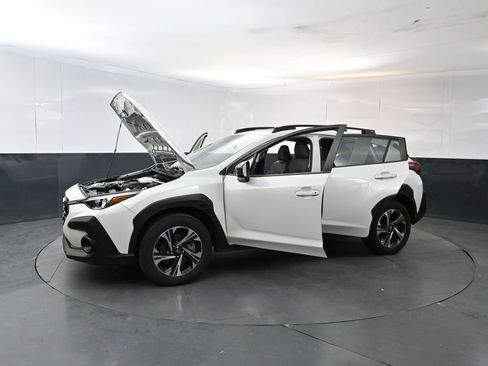 Used 2024 Subaru Crosstrek 2.0i Premium AWD/4WD image 27