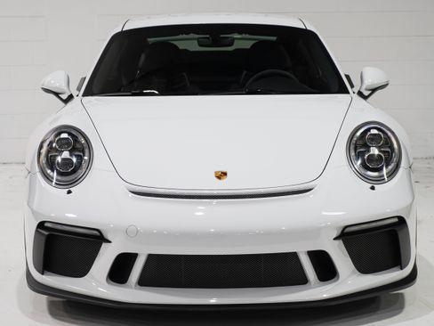 Used 2018 Porsche 911 GT3 RWD image 5