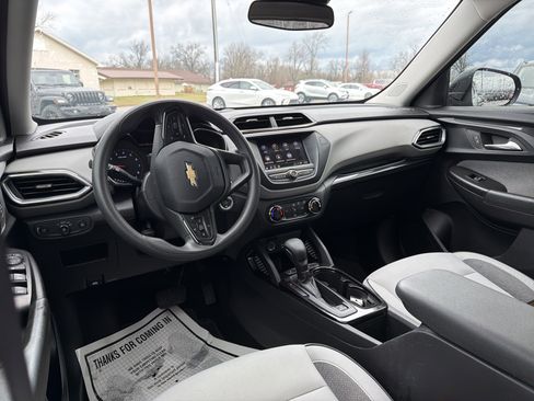 Used 2023 Chevrolet TrailBlazer LT w/ Confidence II Package image 6