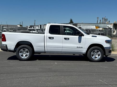 New 2026 RAM 1500 Big Horn AWD/4WD image 2