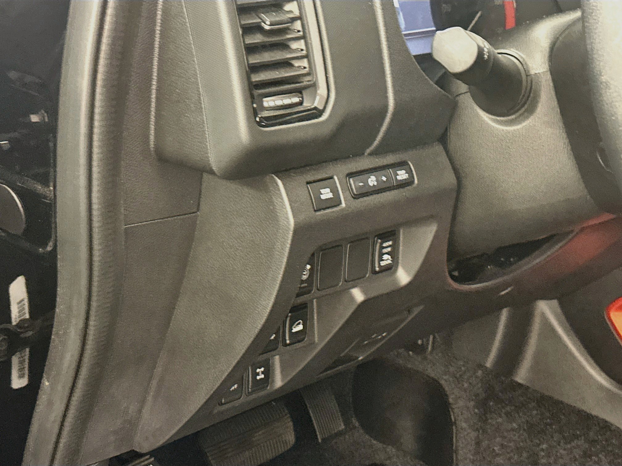 Used 2023 Nissan Frontier PRO-4X w/ Pro Convenience Package AWD/4WD image 17