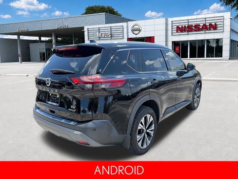 Used 2021 Nissan Rogue SV w/ Premium Package FWD image 4