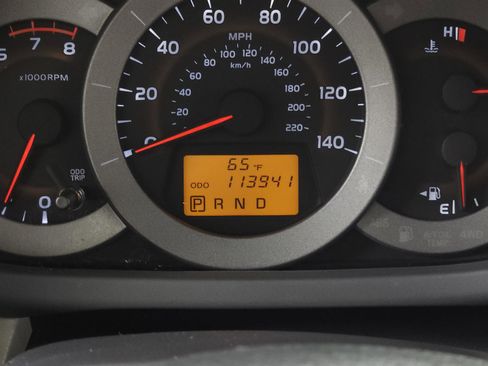 Used 2011 Toyota RAV4 2WD w/ Base L4 Extra Value Pkg image 19